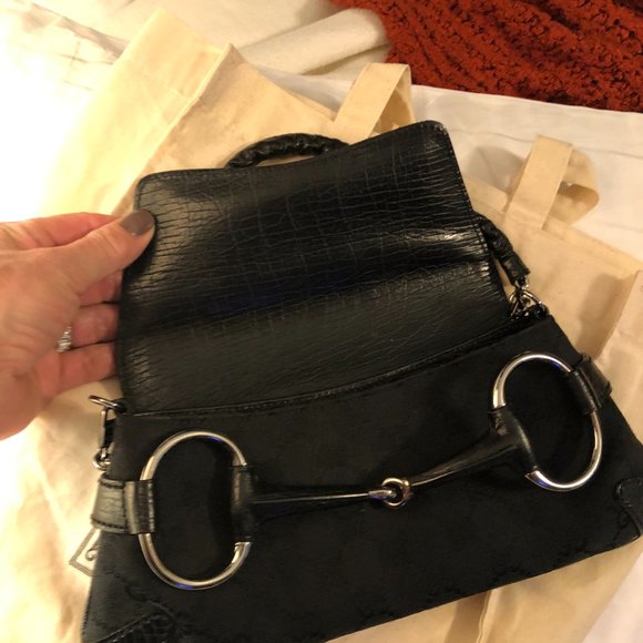 GUCCI Vintage Black Monogram Horse Bit Clutch - Picture 11 of 16